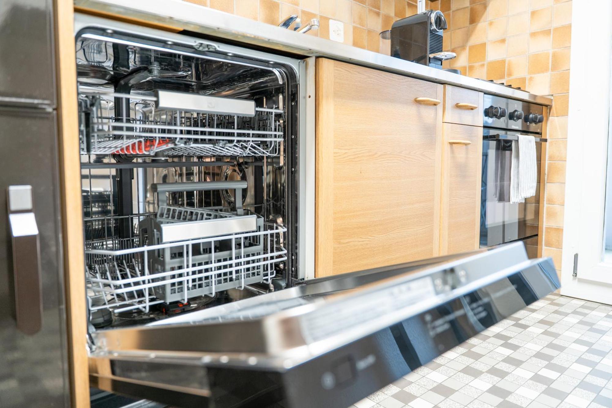 Gemuetliche Grosse Wohnung Naehe Uni Βασιλεία Εξωτερικό φωτογραφία